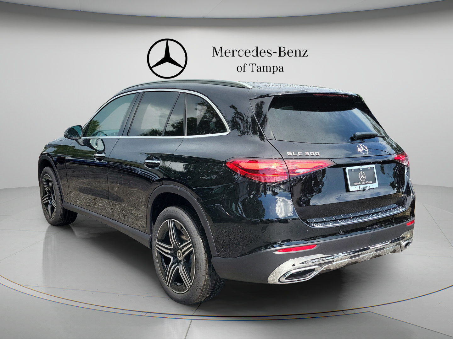 New 2027 Mercedes-Benz GLC 300 image 2