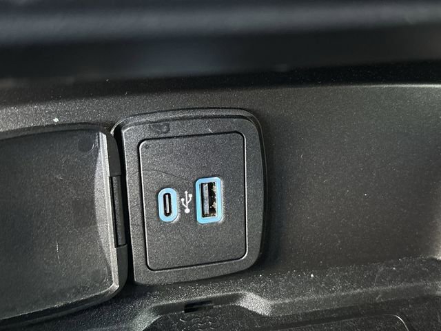 Used 2023 Ford Bronco Wildtrak image 27