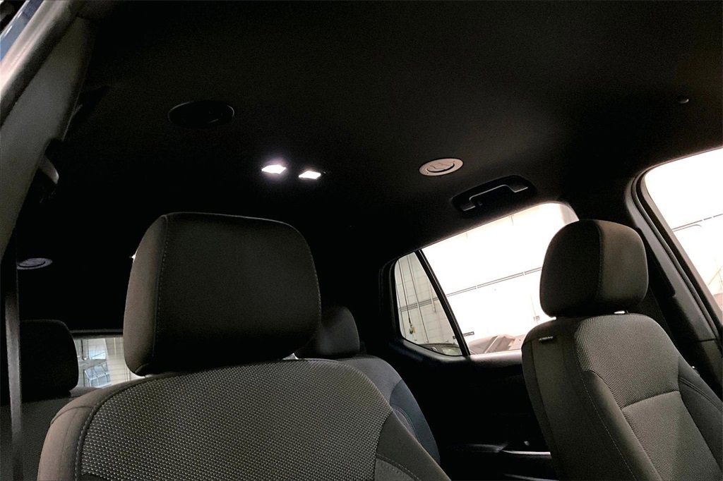 Used 2023 Chevrolet Traverse LT image 25