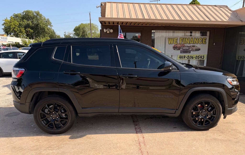 Used 2026 Jeep Compass Latitude w/ Quick Order Package 29K AWD/4WD image 6