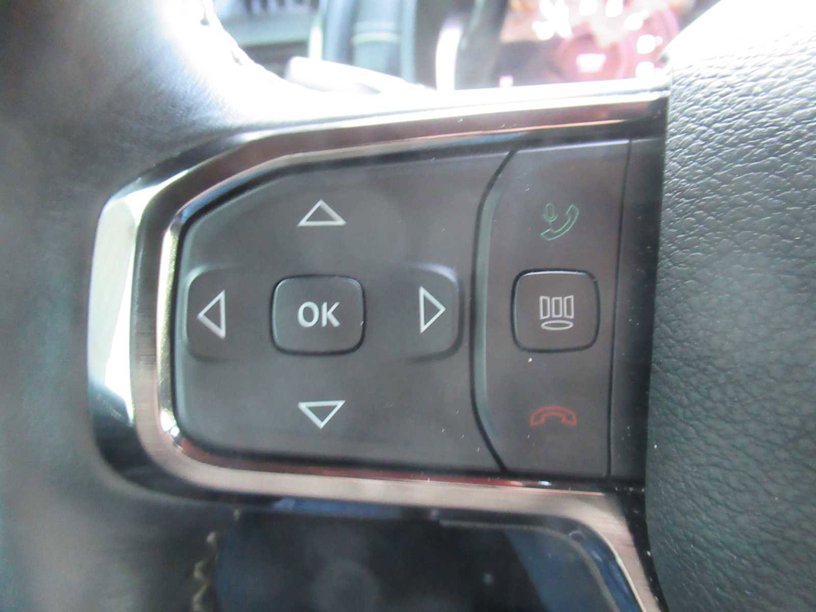 Used 2024 RAM 1500 Limited w/ Body Color Bumper Group image 26