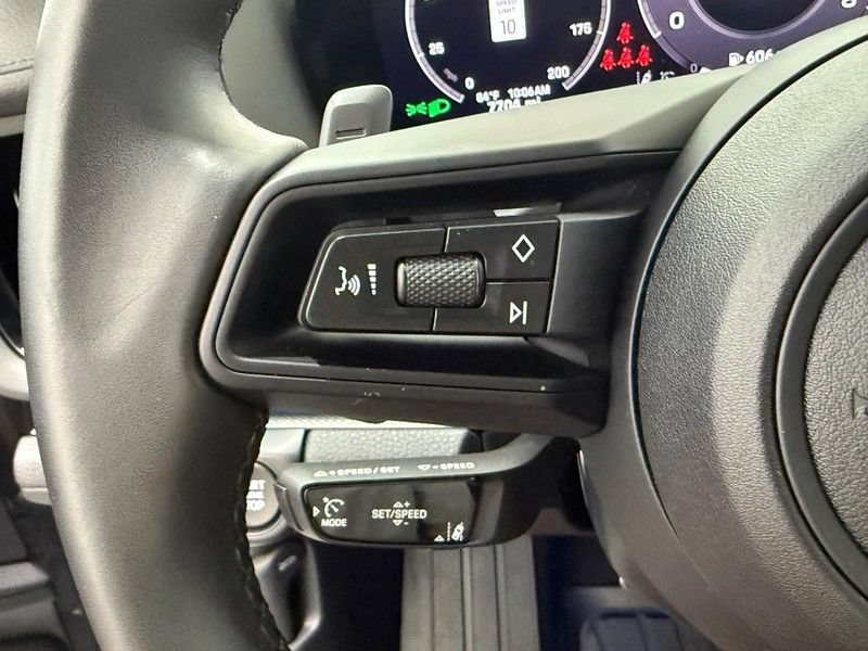 Certified 2025 Porsche Panamera 4 AWD/4WD image 19
