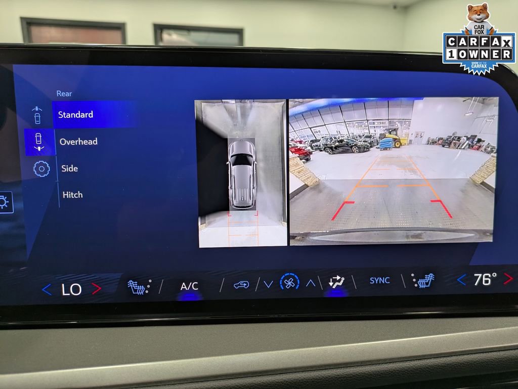 Used 2025 Chevrolet Traverse LT w/ Driver Confidence Package AWD/4WD image 14