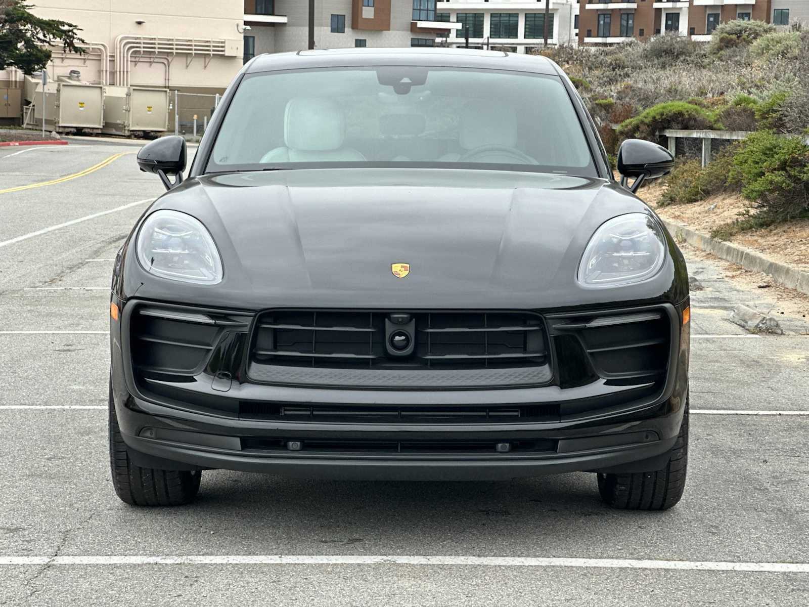 New 2025 Porsche Macan AWD/4WD image 11