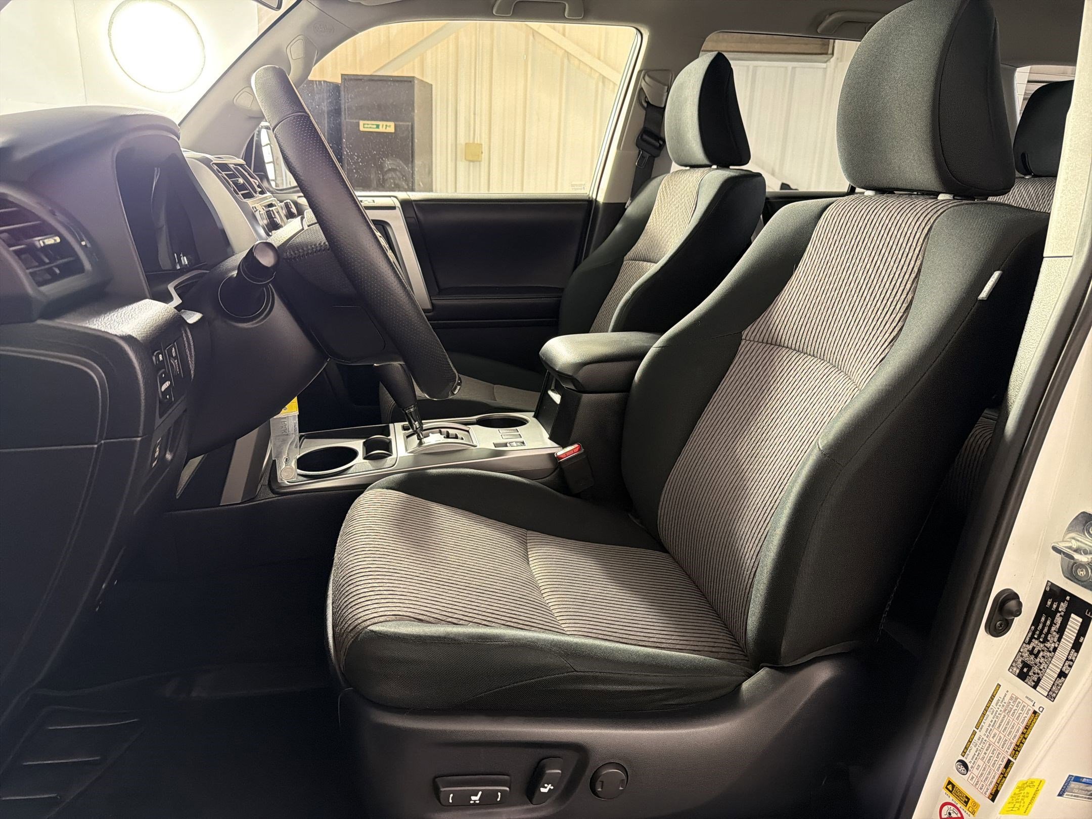 Used 2018 Toyota 4Runner SR5 image 5