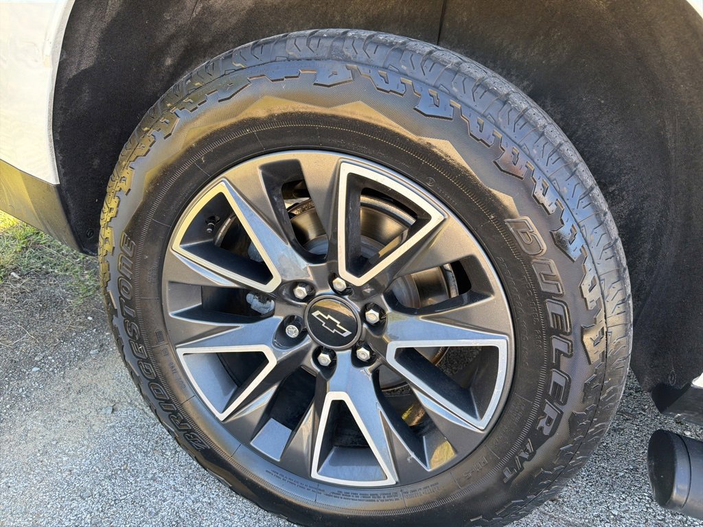 Used 2022 Chevrolet Tahoe Z71 w/ Luxury Package image 17