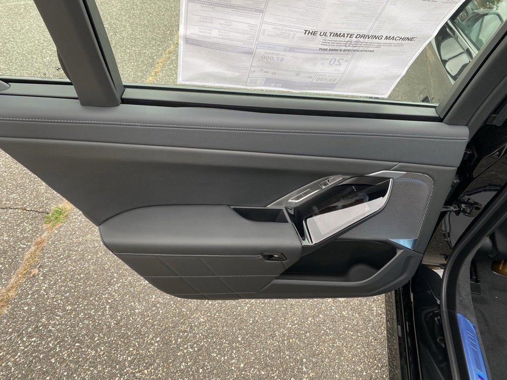 New 2026 BMW 760i xDrive w/ Premium Package image 6