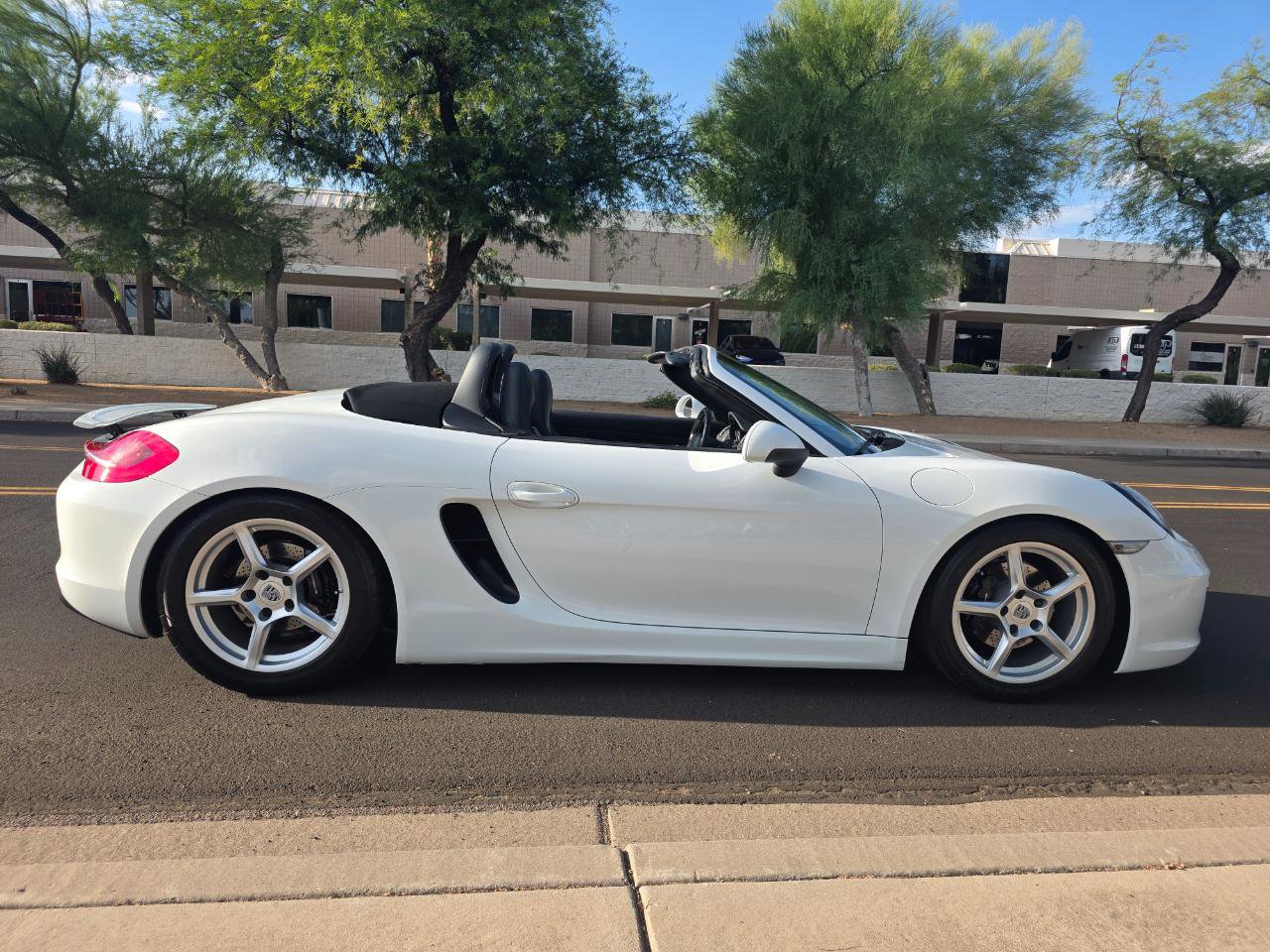 Used 2015 Porsche Boxster RWD image 31