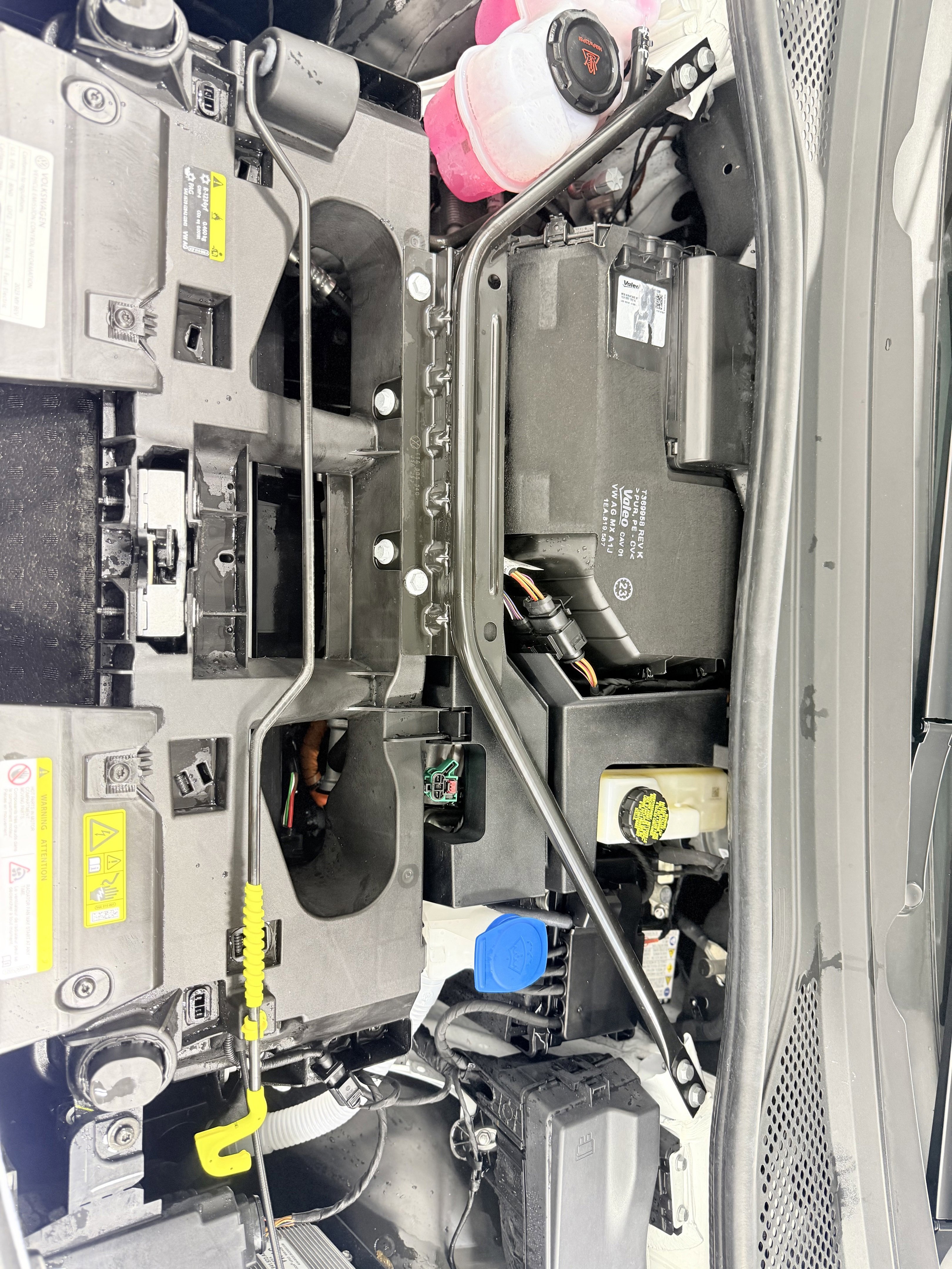 Used 2023 Volkswagen ID.4 Pro S Plus image 29