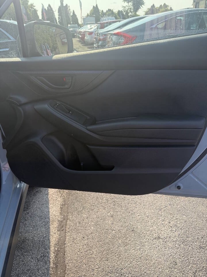 Used 2018 Subaru Crosstrek 2.0i Premium AWD/4WD image 4