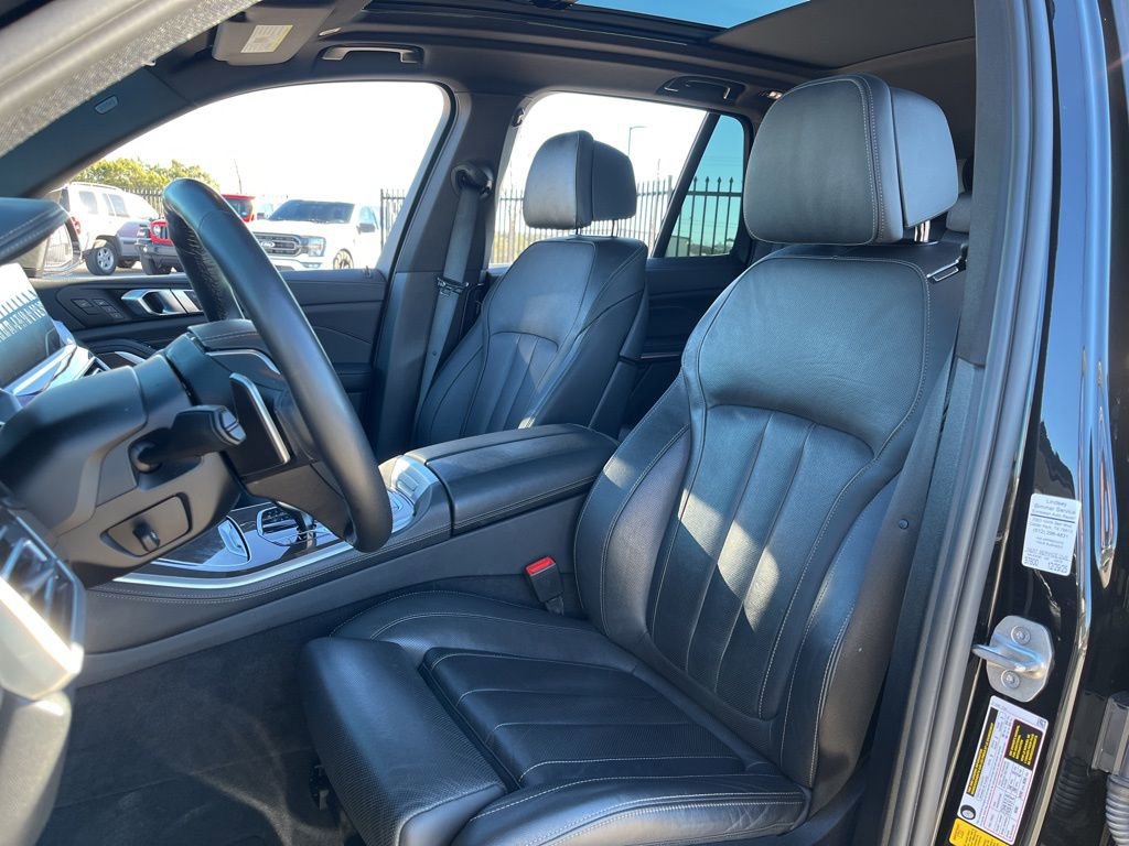 Used 2022 BMW X5 sDrive40i w/ Luxury Seating Package image 27