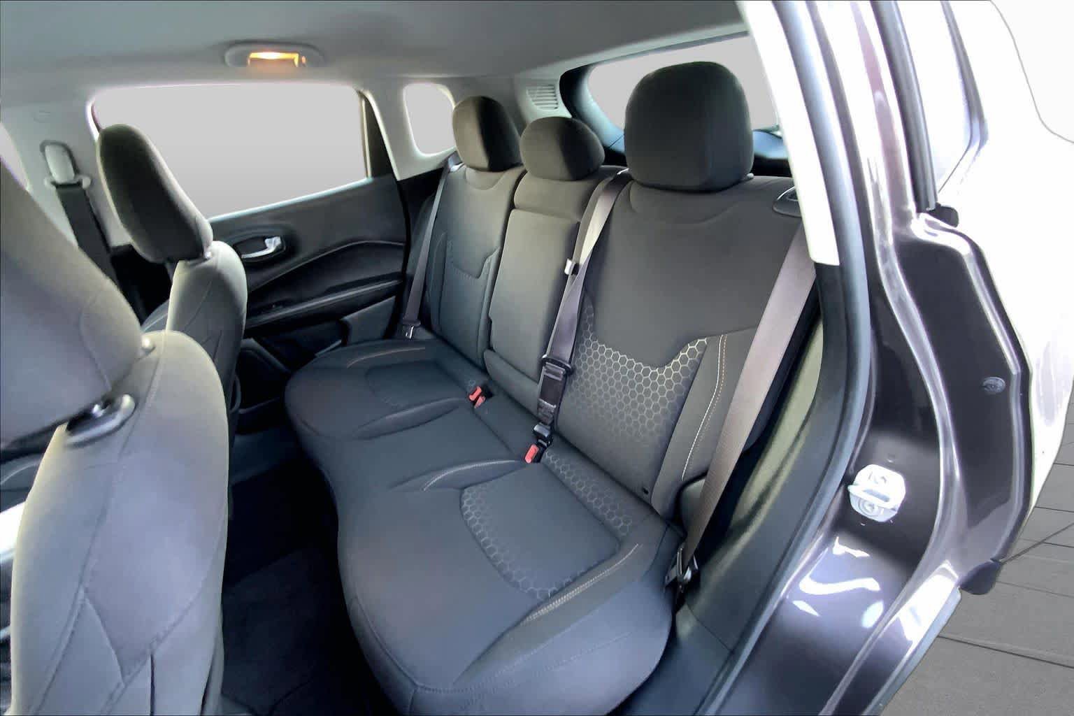 Used 2021 Jeep Compass Sport w/ Cold Weather Group FWD image 20