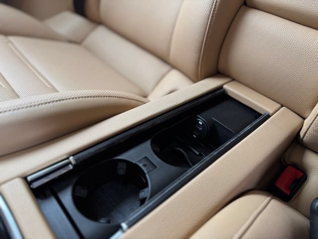 Used 2023 Porsche Panamera Platinum Edition RWD image 32
