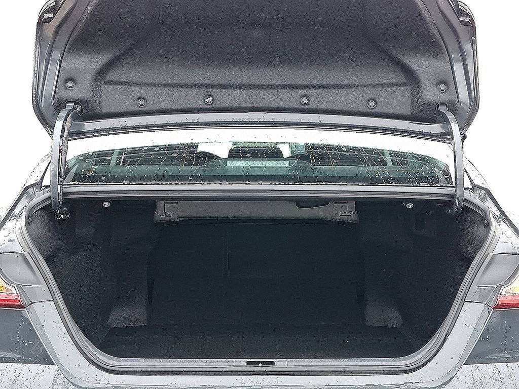 Used 2025 Toyota Camry LE FWD image 28