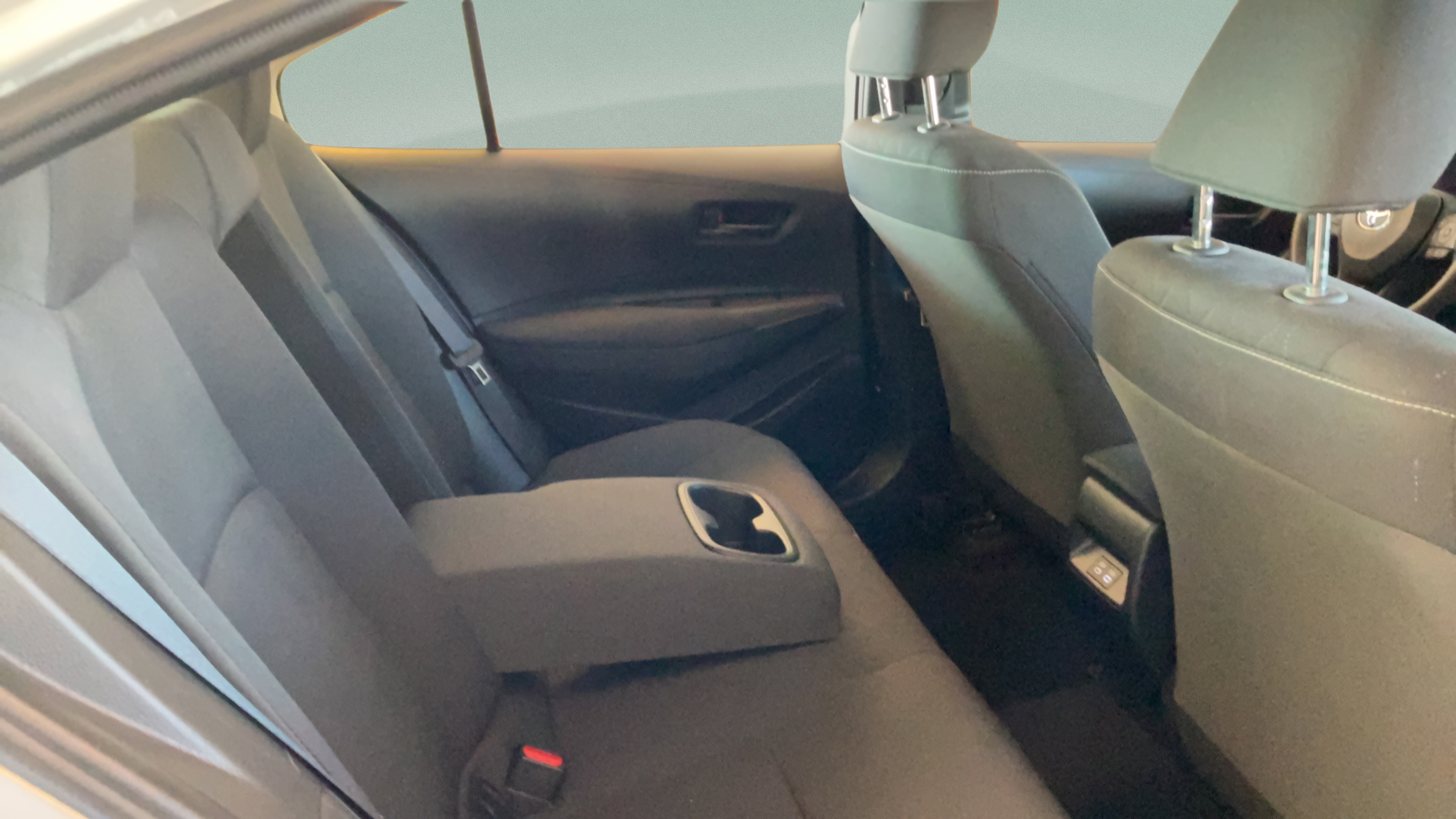 Certified 2024 Toyota Corolla LE FWD image 29