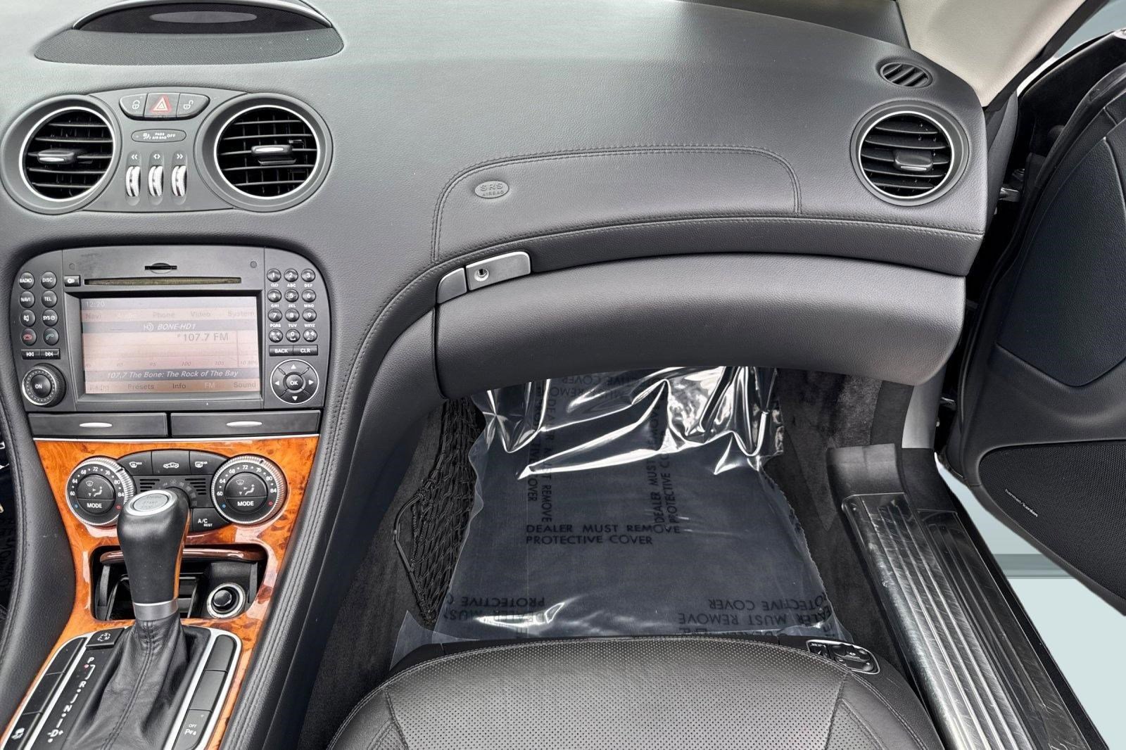 Used 2012 Mercedes-Benz SL 550 image 29