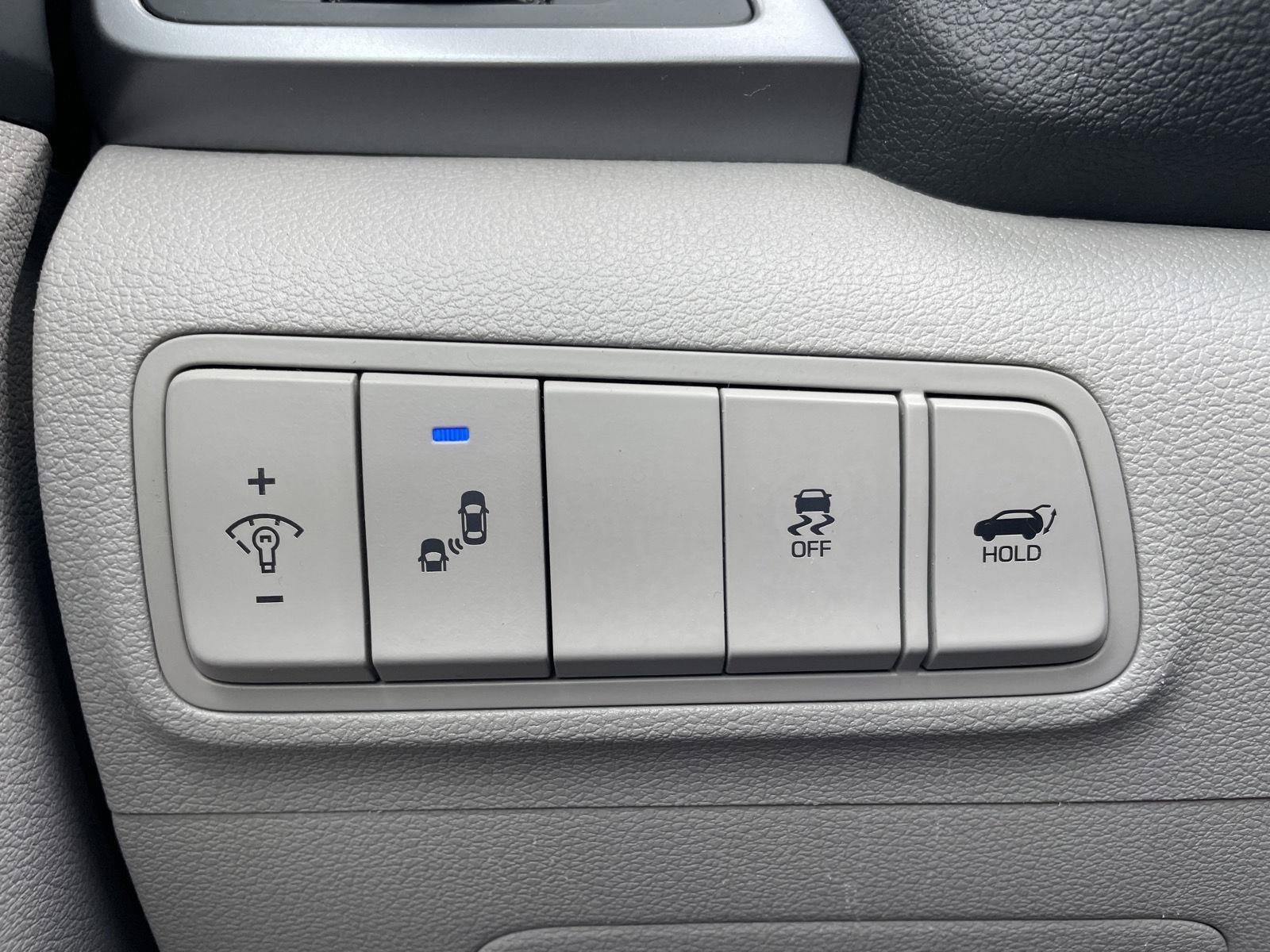 Used 2018 Hyundai Tucson Value FWD image 15