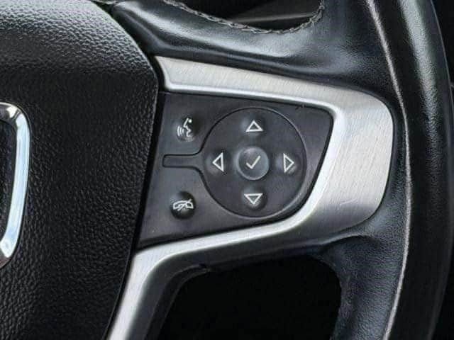 Used 2023 GMC Acadia SLT image 15