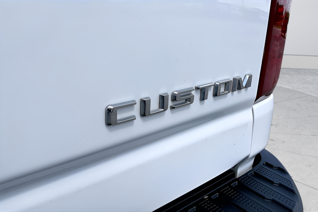 Used 2024 Chevrolet Silverado 2500 Custom w/ Custom Convenience Package AWD/4WD image 21