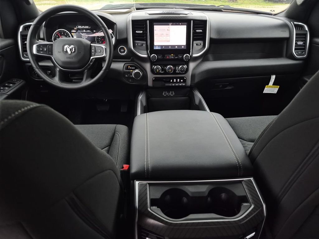New 2026 RAM 1500 Express AWD/4WD image 15