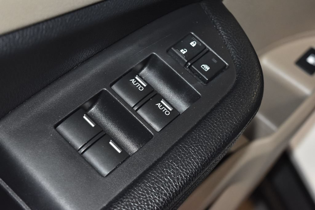 Used 2018 Honda Pilot EX image 5