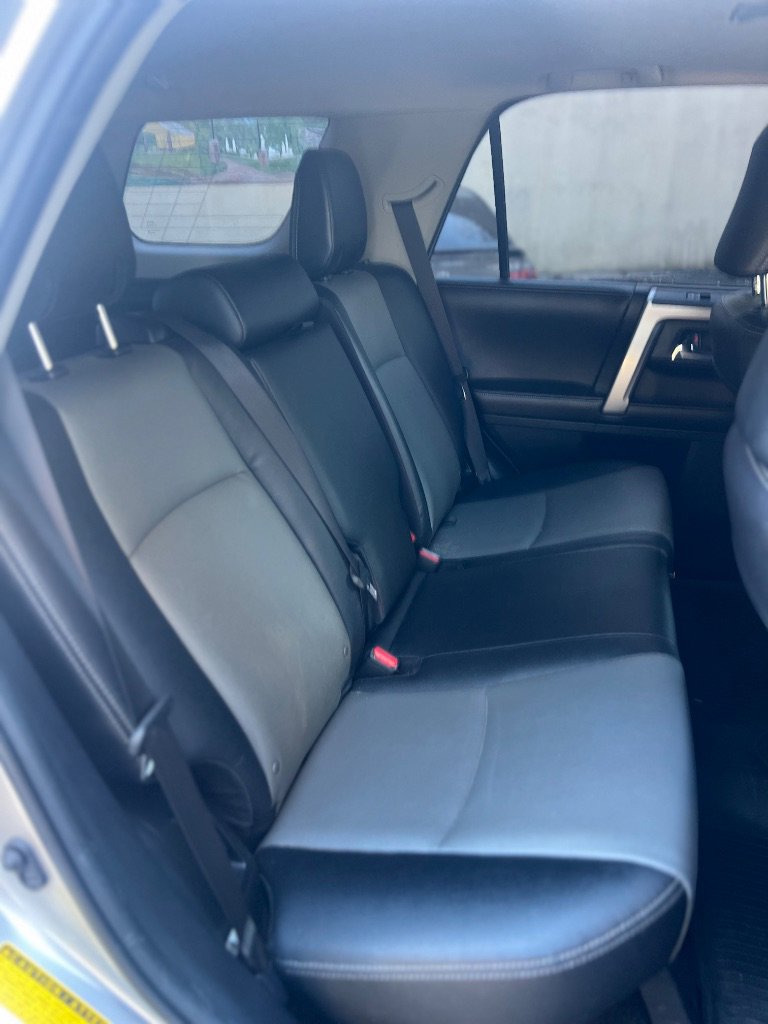 Used 2017 Toyota 4Runner SR5 Premium image 8