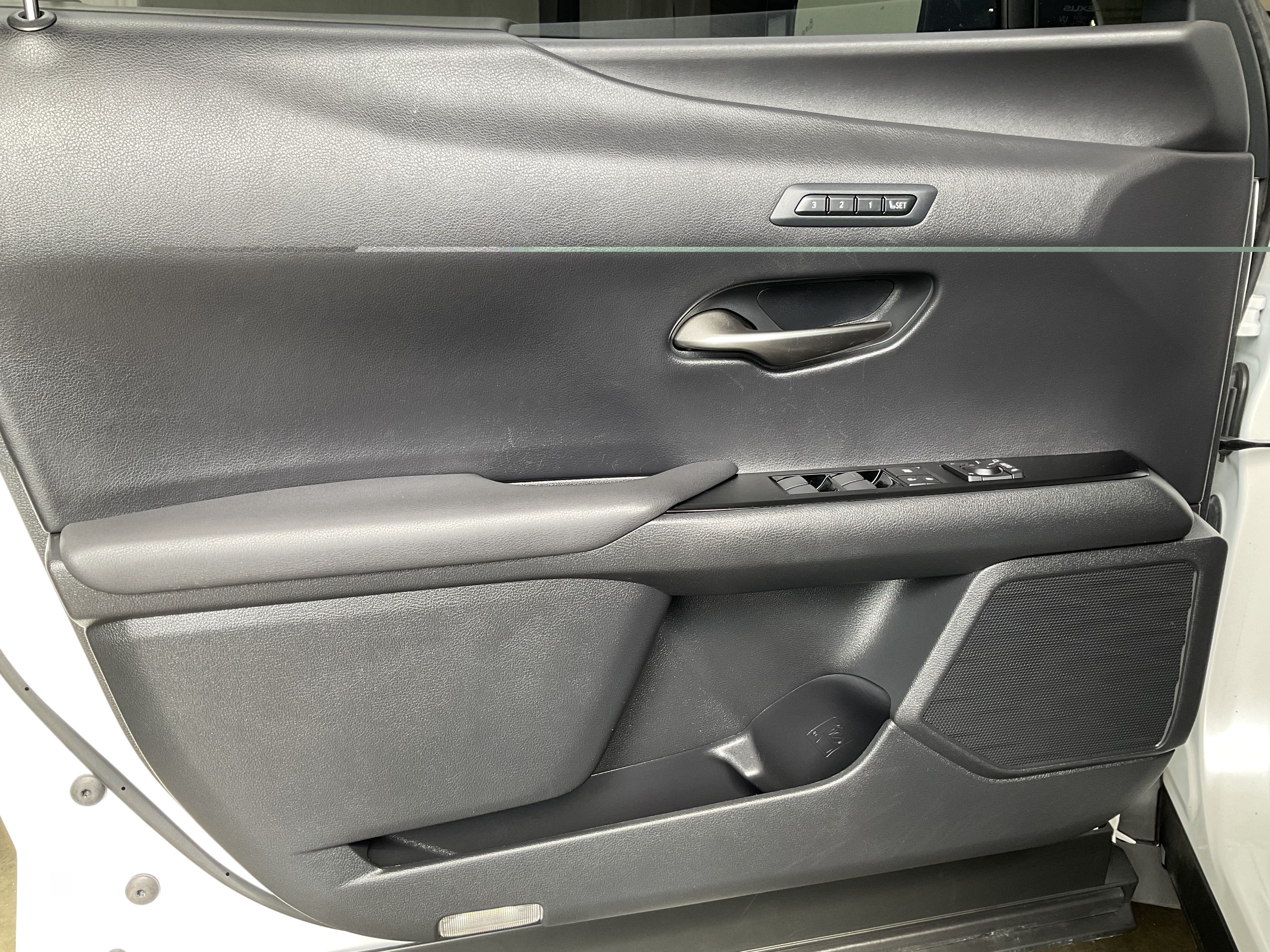 Used 2021 Lexus UX 250h w/ Premium Package AWD/4WD image 30