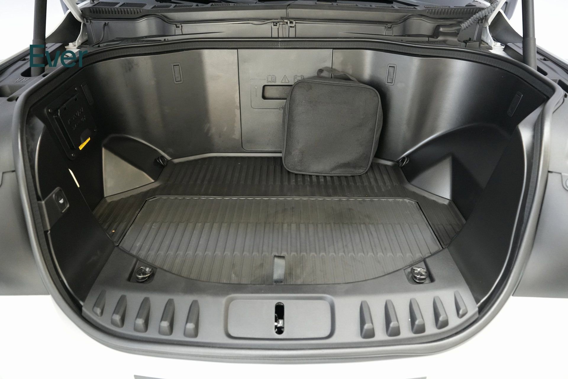 Used 2023 Ford F150 Lightning XLT image 17