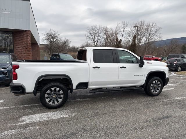 Used 2025 Chevrolet Silverado 2500 Custom w/ Custom Value Package image 9