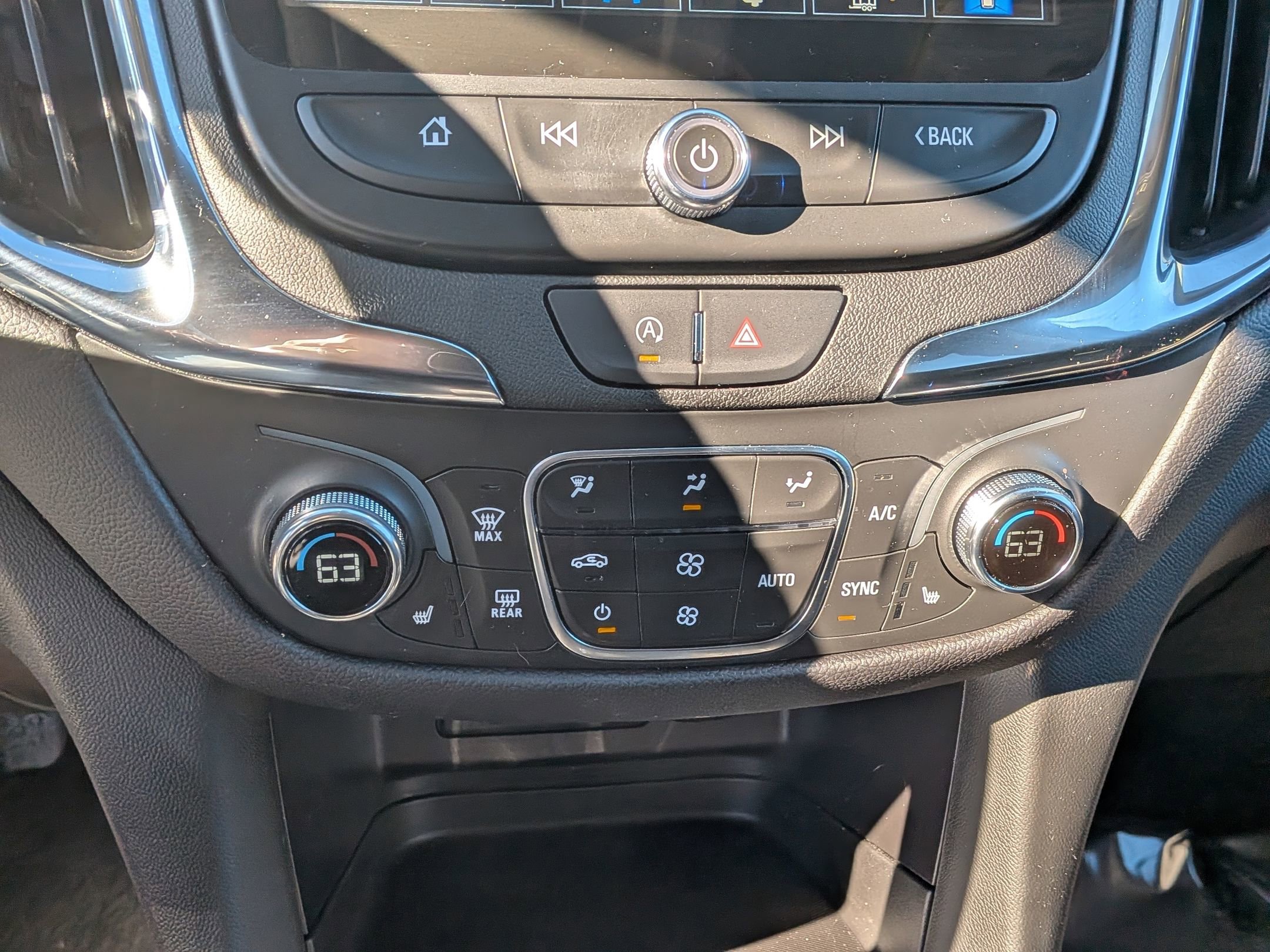 Certified 2024 Chevrolet Equinox LT image 29