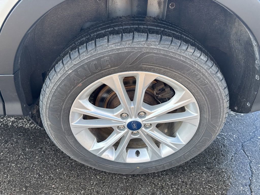 Certified 2019 Ford Escape SE image 53