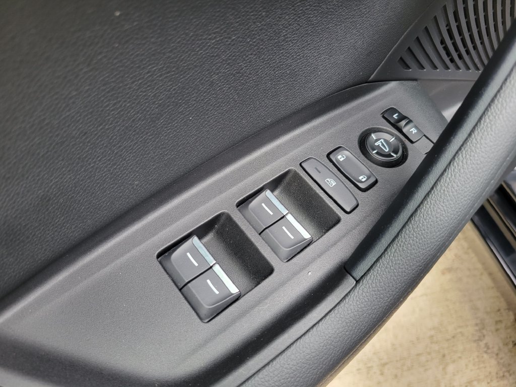 Used 2021 Acura TLX FWD image 18