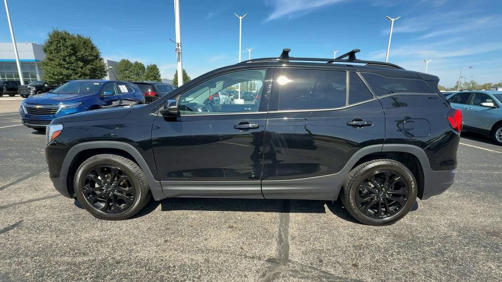 Used 2021 GMC Terrain SLT w/ Infotainment Package II AWD/4WD image 5