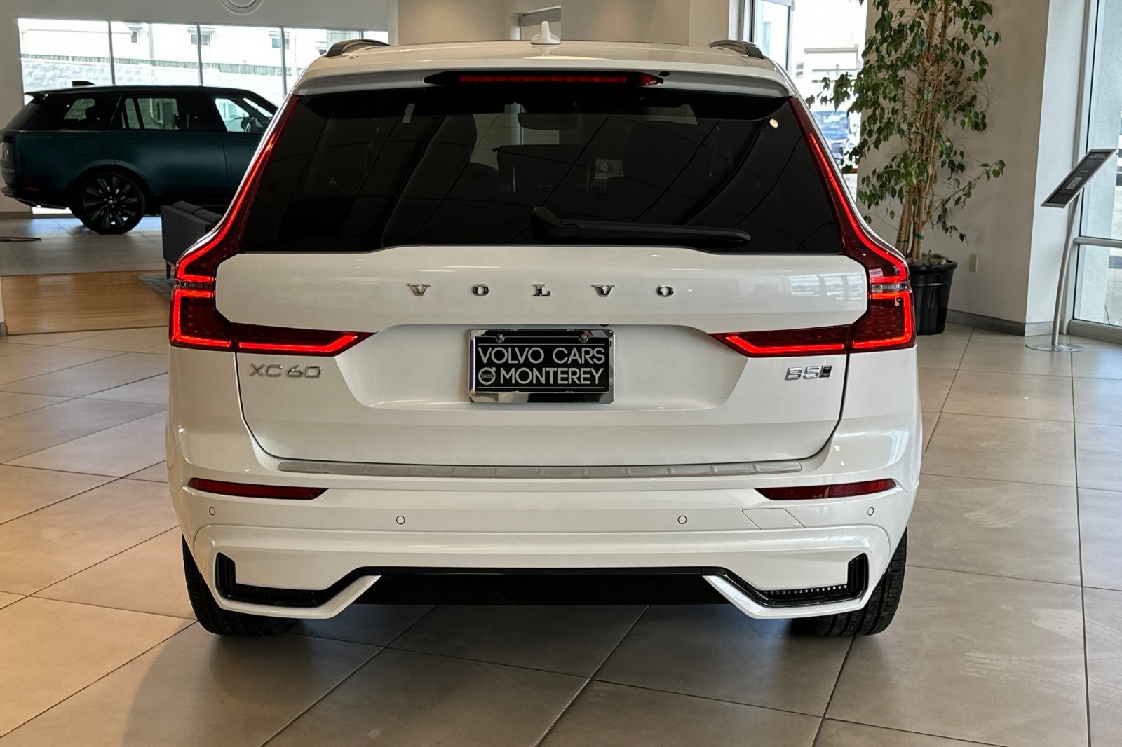 New 2026 Volvo XC60 B5 Plus w/ Protection Package Premier image 4