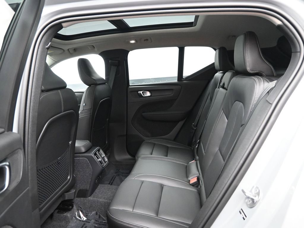 New 2026 Volvo XC40 B5 Plus w/ Protection Package Premier image 24