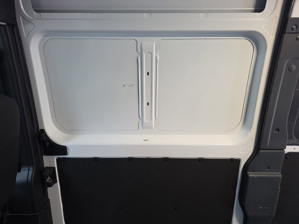 Used 2025 RAM ProMaster 2500 w/ Convenience Group FWD image 17