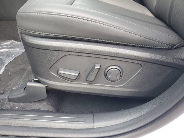 New 2026 Kia Sorento S w/ S Panoramic Sunroof Package image 16