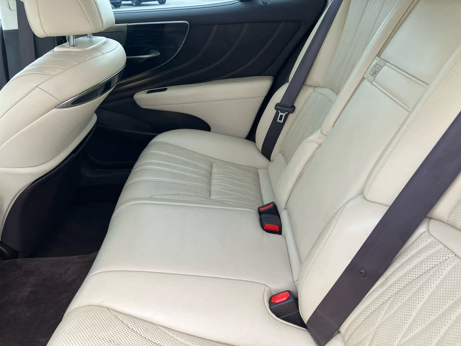 Used 2020 Lexus LS 500 image 39