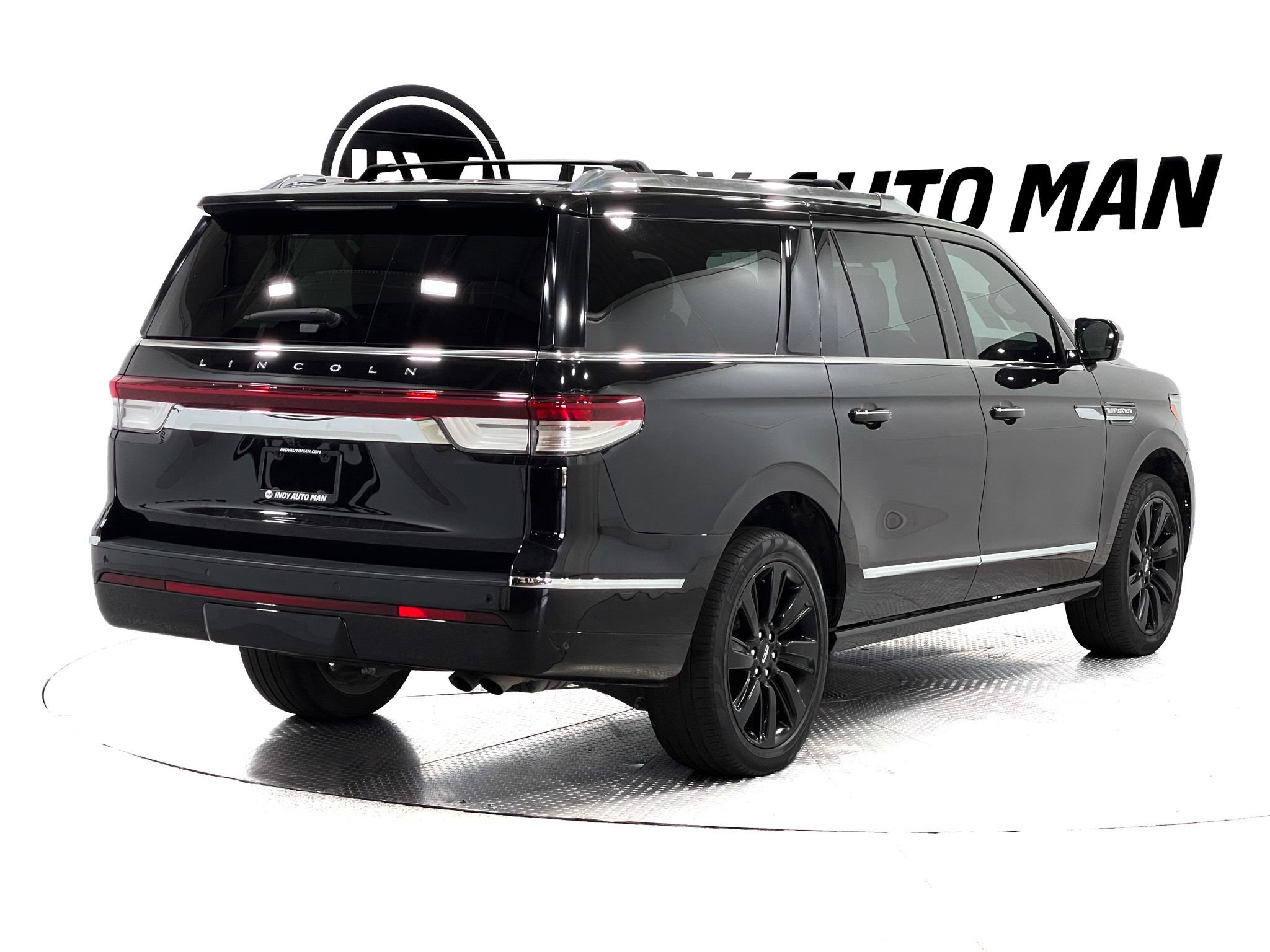 Used 2023 Lincoln Navigator L Reserve AWD/4WD image 4