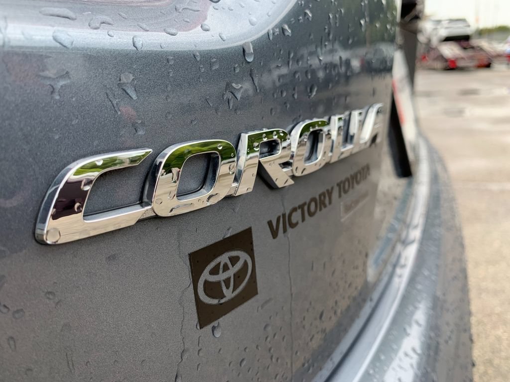 Used 2022 Toyota Corolla LE FWD image 35