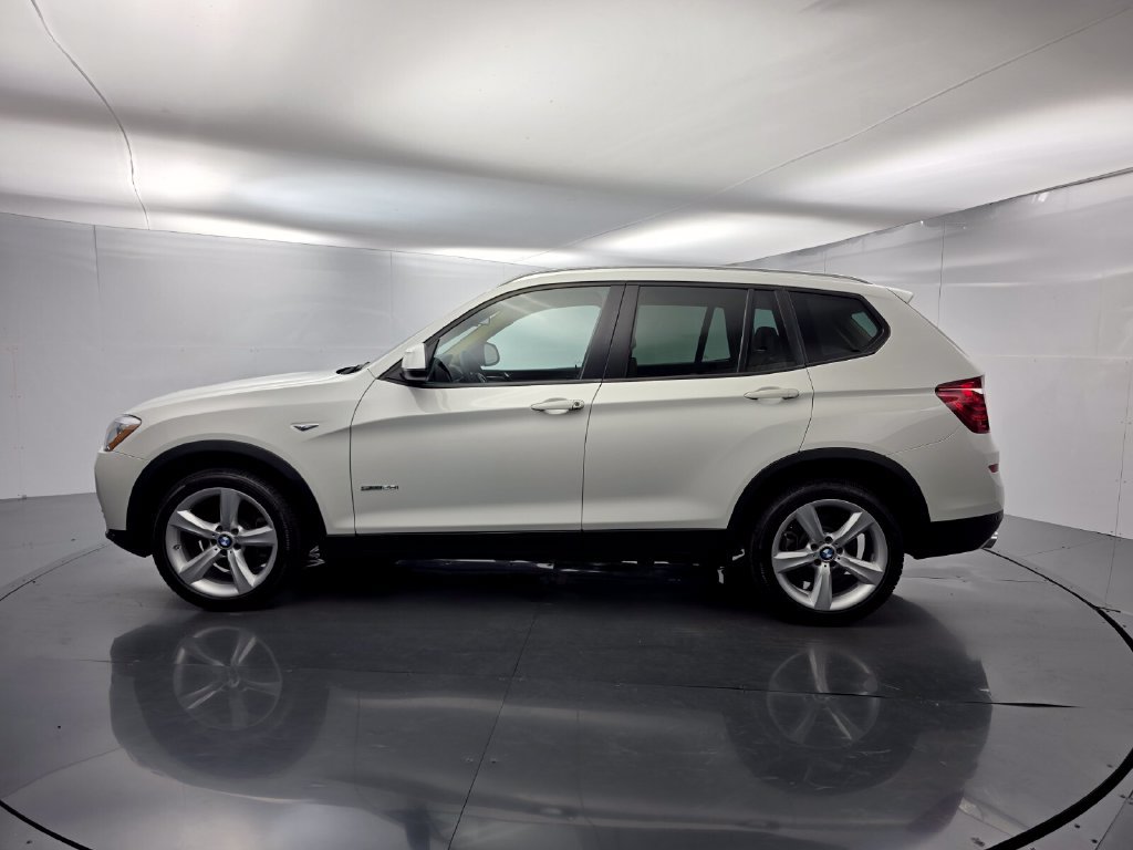 Used 2017 BMW X3 sDrive28i RWD image 7