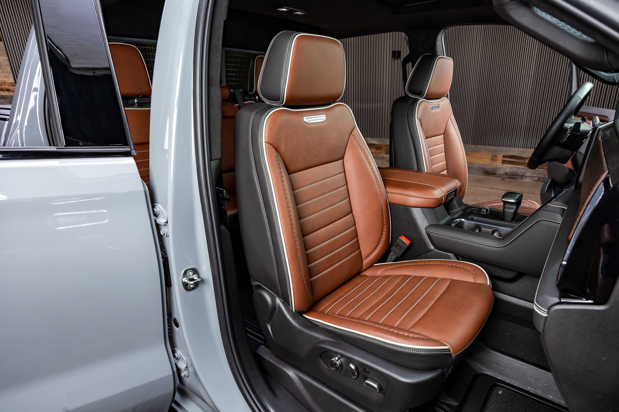 Used 2025 GMC Sierra 1500 Denali Ultimate image 31