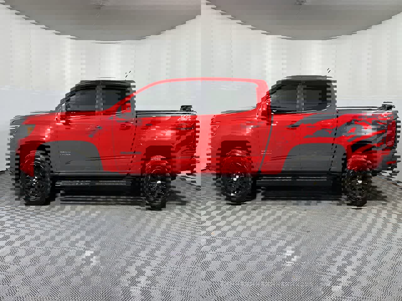 Used 2018 Chevrolet Colorado LT image 5