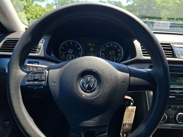 Used 2012 Volkswagen Passat 2.5 S FWD image 17