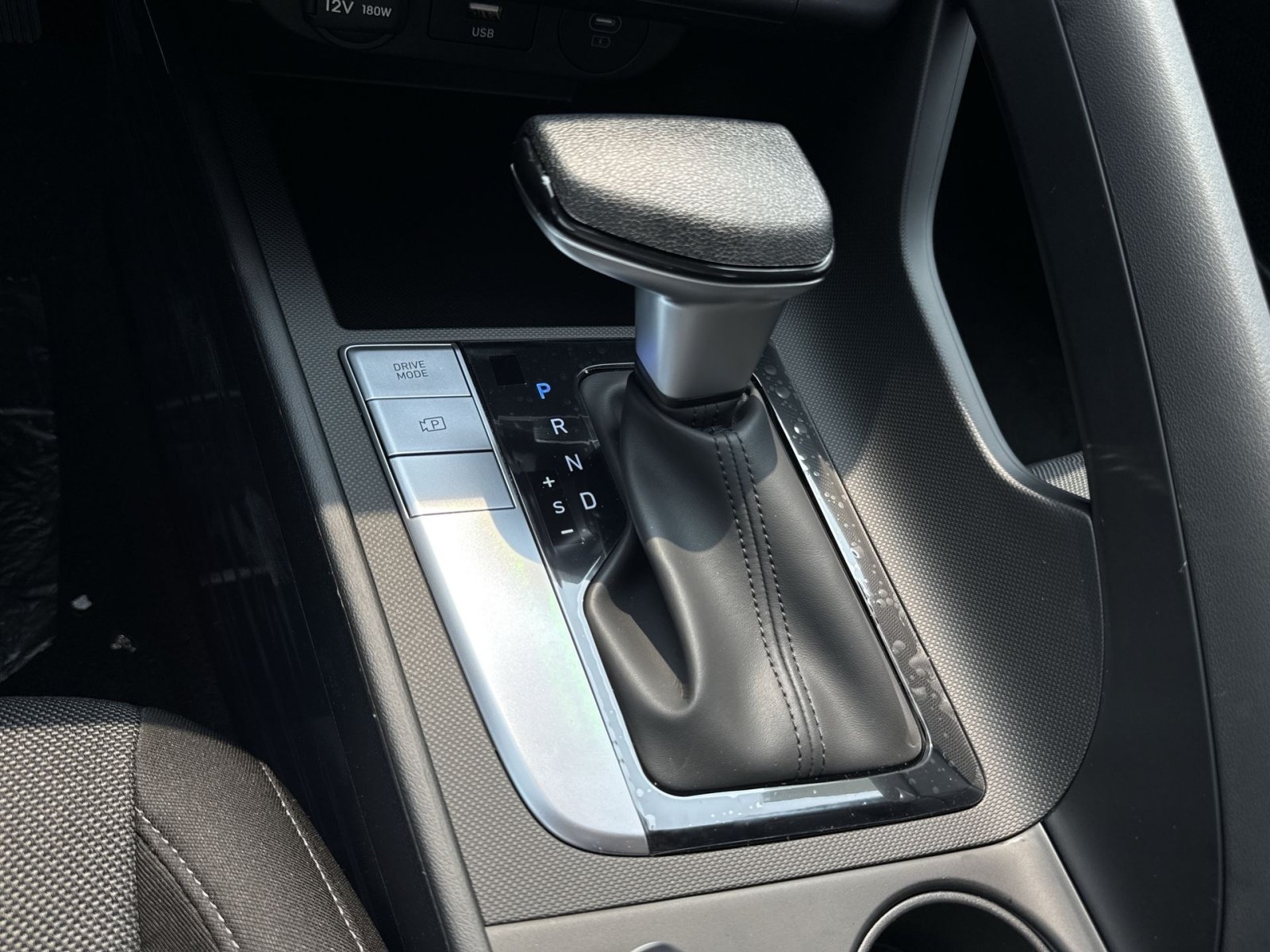 New 2026 Hyundai Elantra SE FWD image 21
