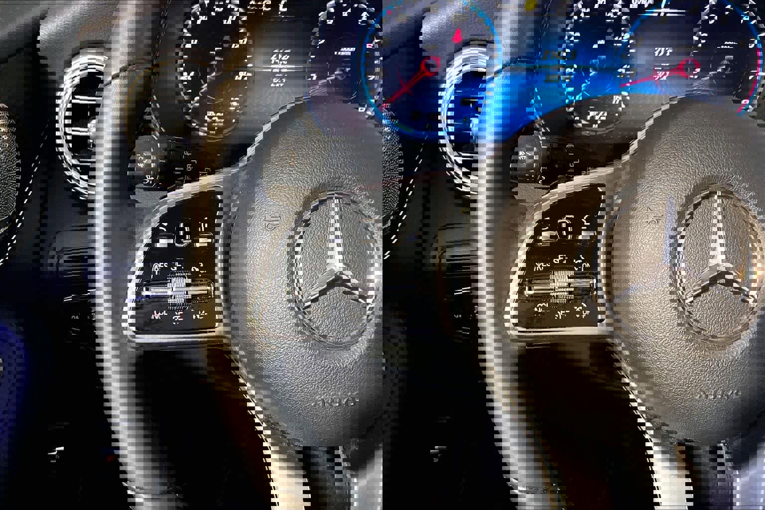 Certified 2021 Mercedes-Benz GLC 300 4MATIC image 24