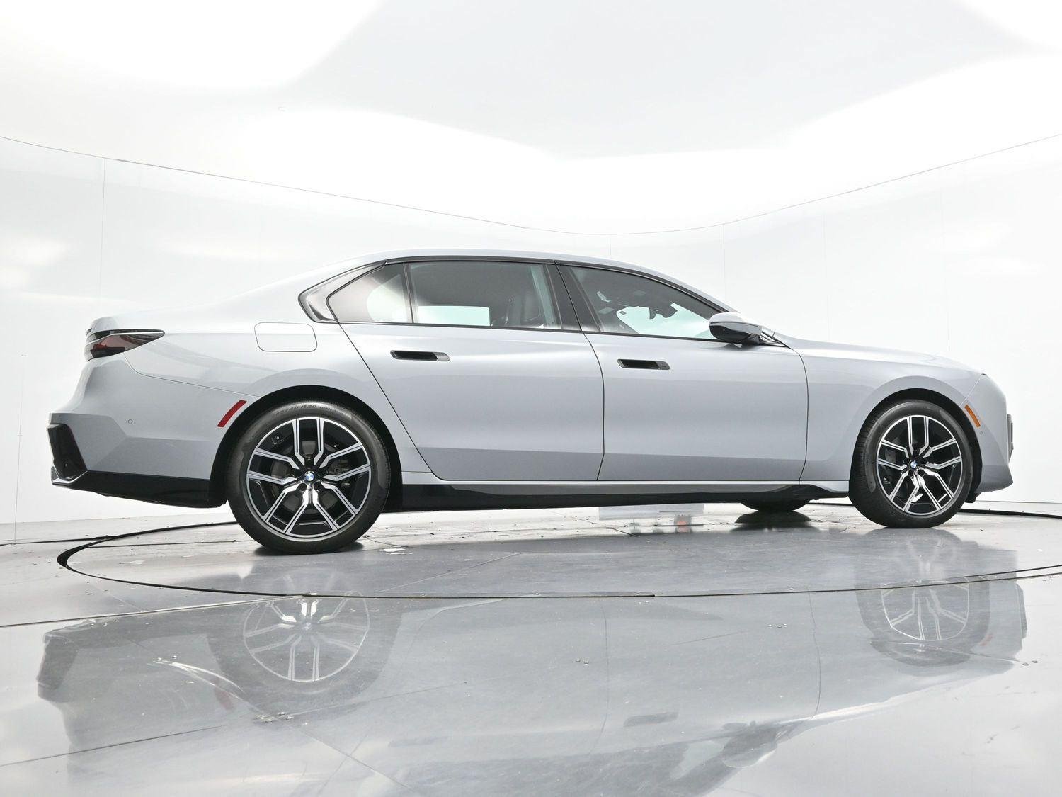 Used 2024 BMW 740i xDrive w/ Premium Package AWD/4WD image 58