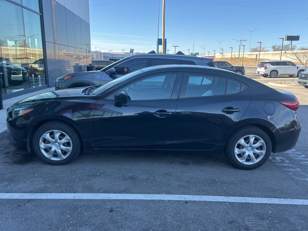 Used 2015 MAZDA MAZDA3 i Sport image 2