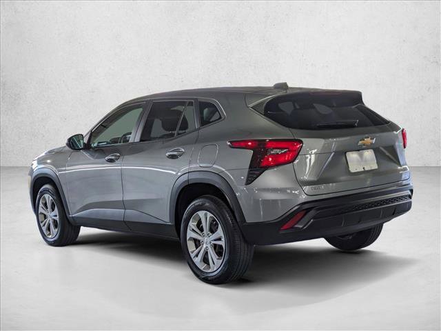 Used 2024 Chevrolet Trax LS image 8