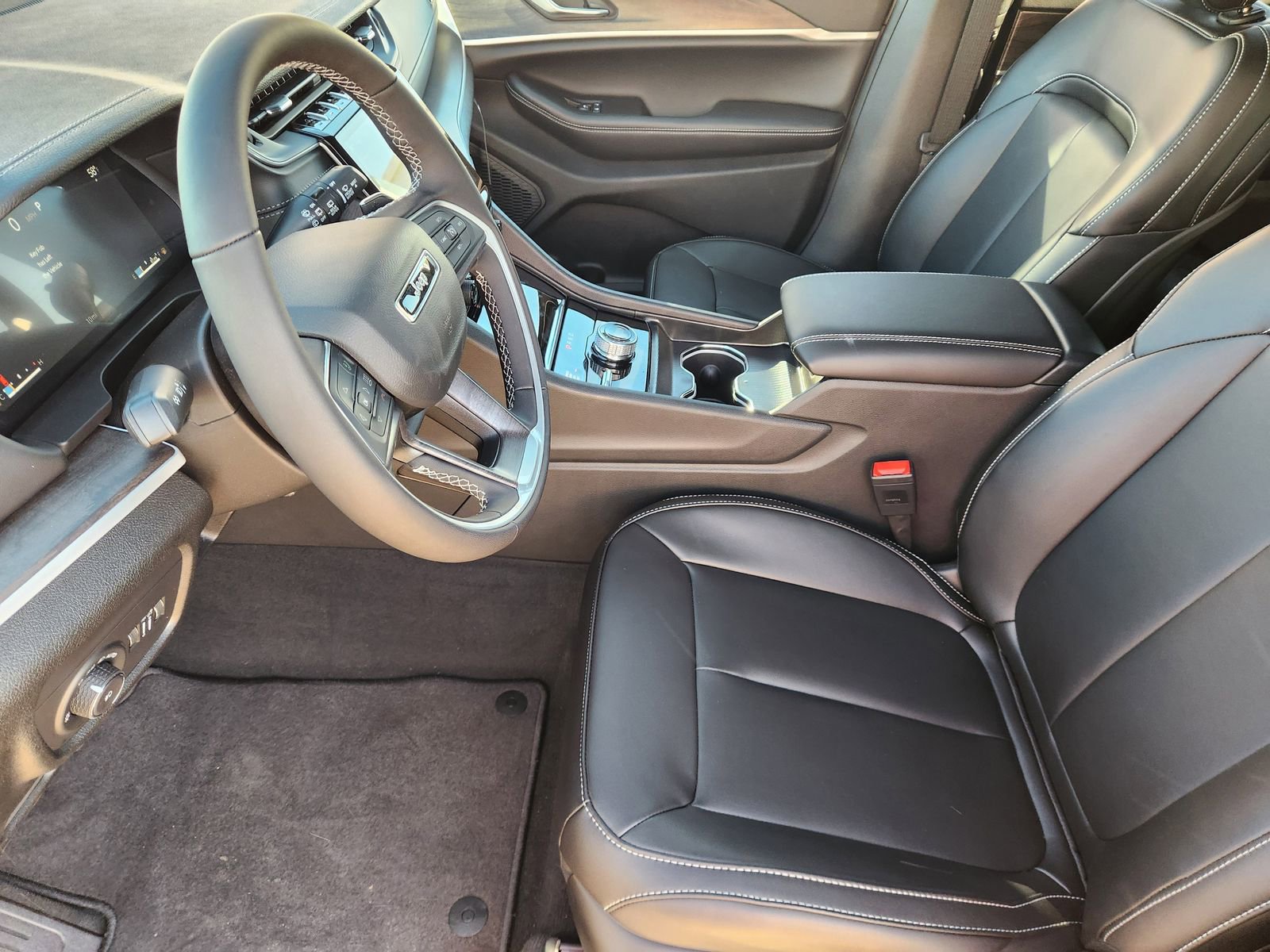 New 2025 Jeep Grand Cherokee L Limited w/ Trailer Tow Package image 12